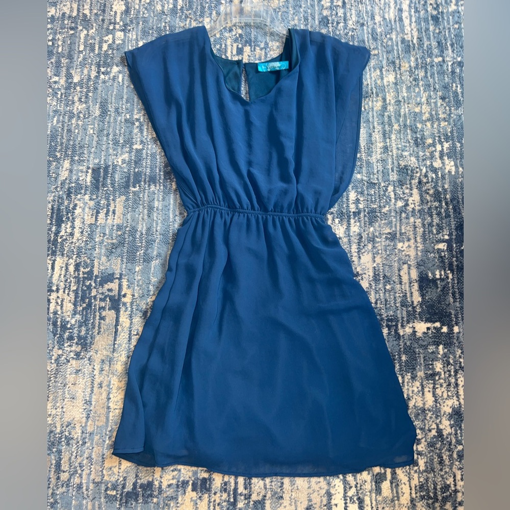 Women’s dress - Medium
